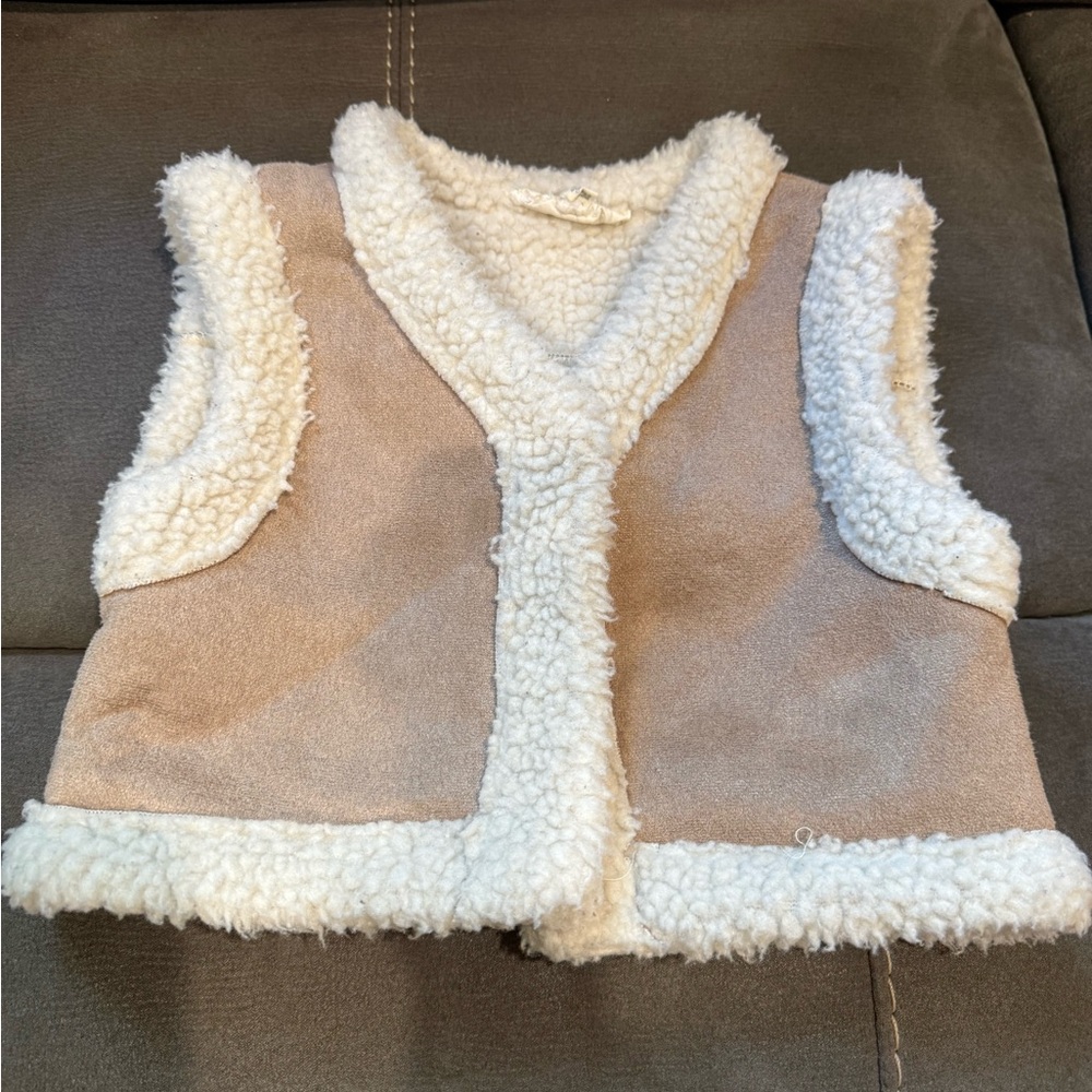 Jessica Simpson Cream Sherpa Vest